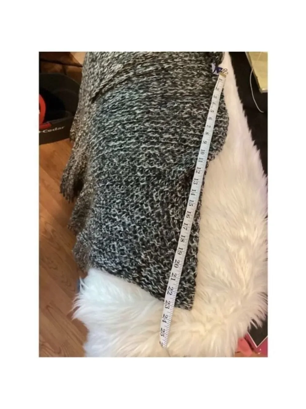 Apt 9 open knit ruana Woman’s OSFM gray black & white with fringe detail